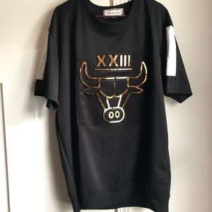 Men’s fashion bulls top size 2x